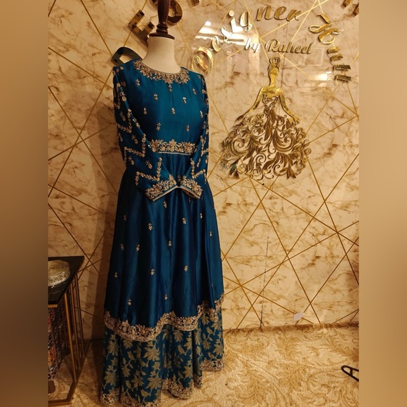 Pakistani/Indian Dress - Picture 2 of 10